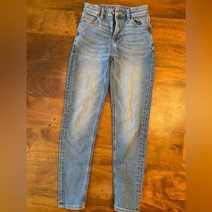 AMERICAN EAGLE 000 Mom Jean. Excellent Condition